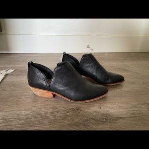 Frye and Co low top black leather booties